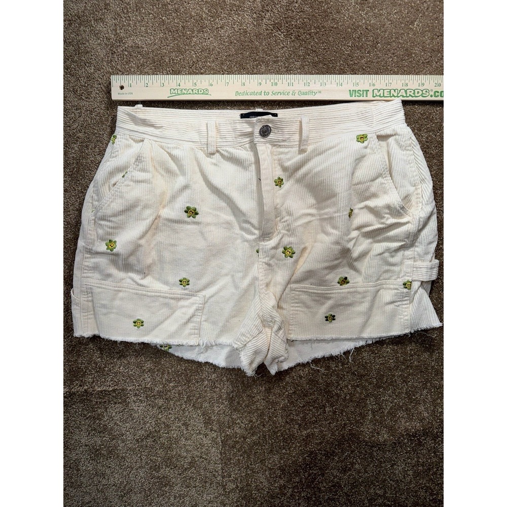 Forever21 White Corduroy Shorts‎ with Green Flowers Trendy Summer Comfy Sz 1x - Picture 3 of 9